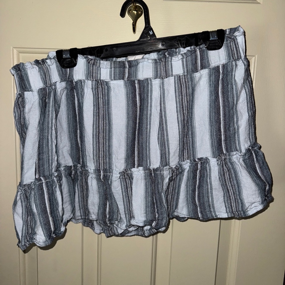 Vanilla Star Gray and White Striped Mini Skirt